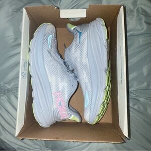 Hoka Clifton 9 Women’s Sneakers